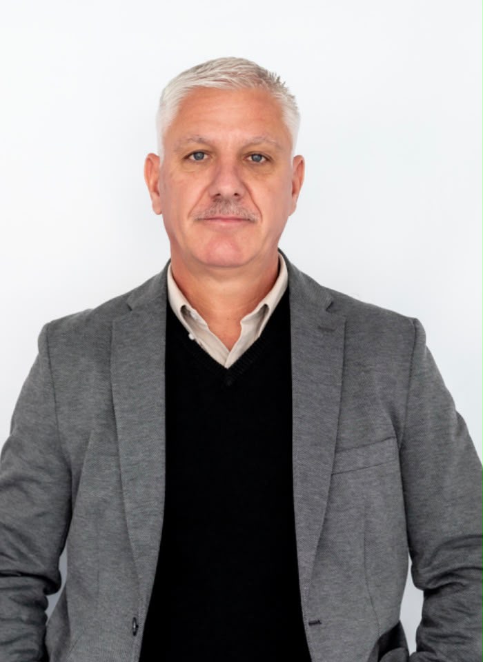 Leon — Founder & Owner